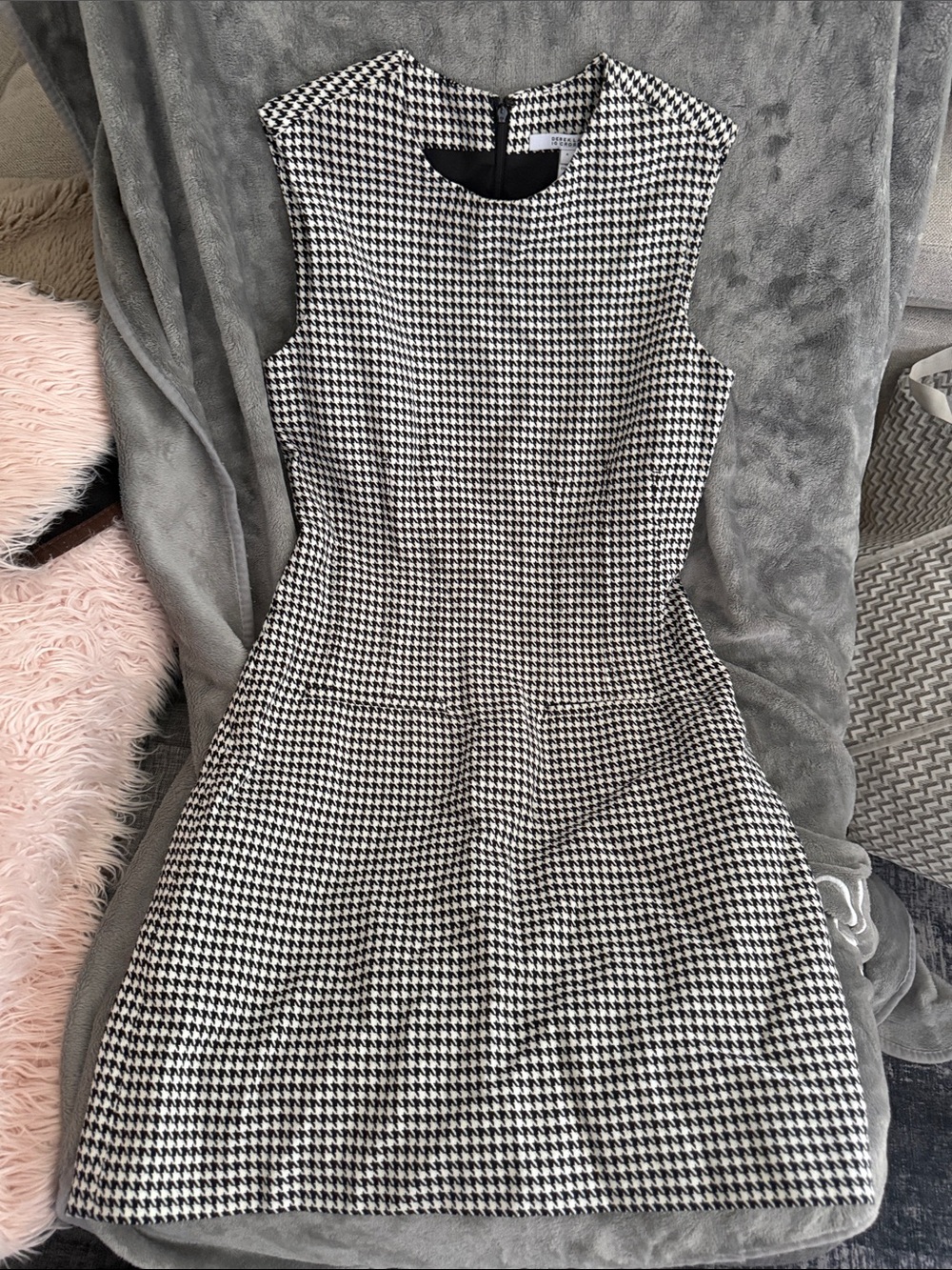 10 Crosby Derek Lam Black & White Houndstooth Sleeveless Sheath Dress